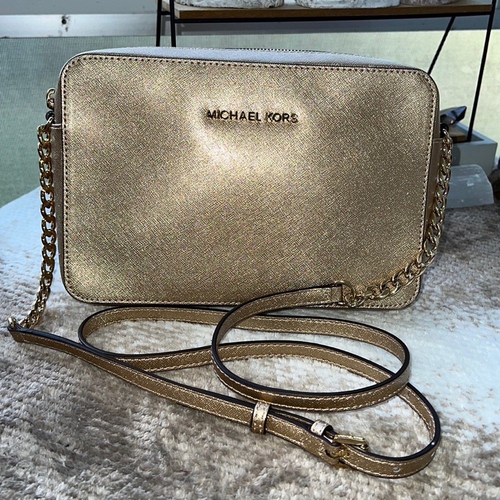 Michael Kors Jetset leather crossbody bag
